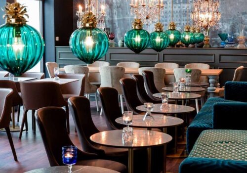 RB Restaurant Table