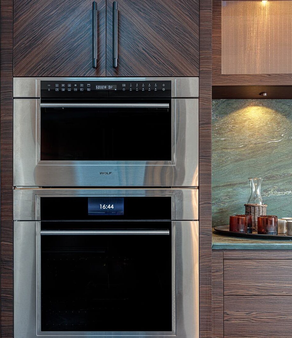 Double Oven Close up