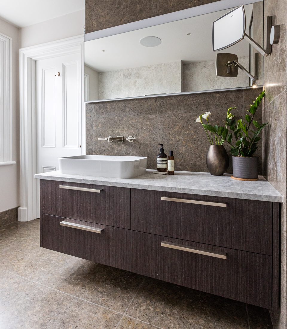 Grovelands Row Sink in Bathroom