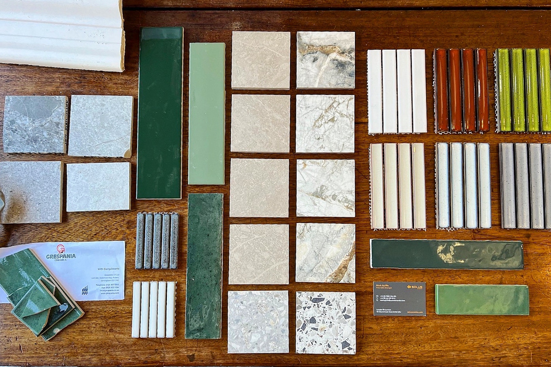 Choosing grout for bathroom interior design - bathroom tiles
