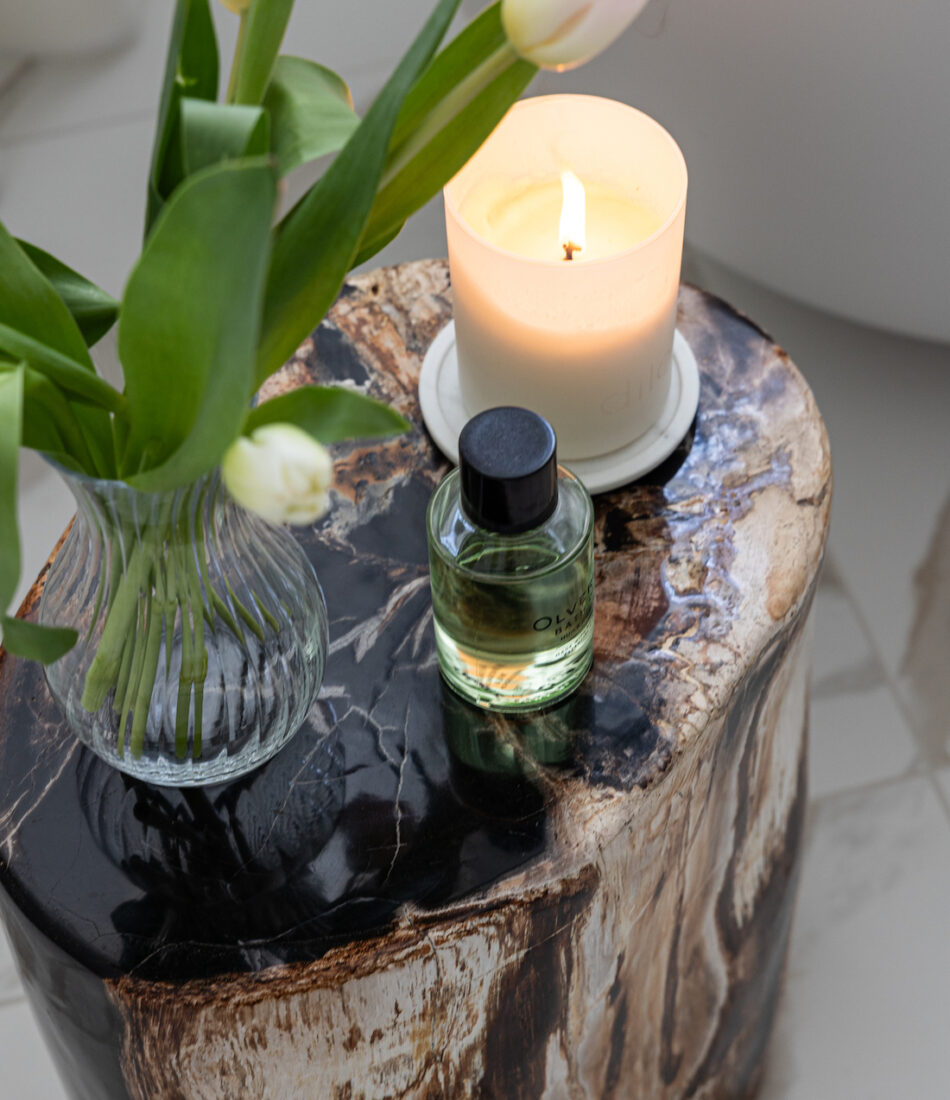 Close up of details in our Contemporary Bathroom Designed Bespoke by Pfeiffer Design. Bespoke window treatments and custom lighting design. Neutral colour palette with warm lighting design