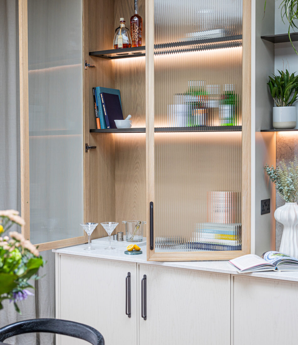 Contemporary Kitchen Designed Bespoke by Pfeiffer Design. Neutral colour palette with warm lighting design
