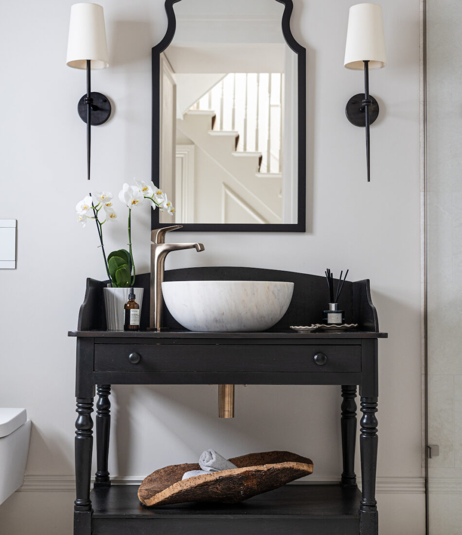 Contemporary Bathroom Designed Bespoke by Pfeiffer Design. Bespoke window treatments and custom lighting design. Neutral colour palette with warm lighting design