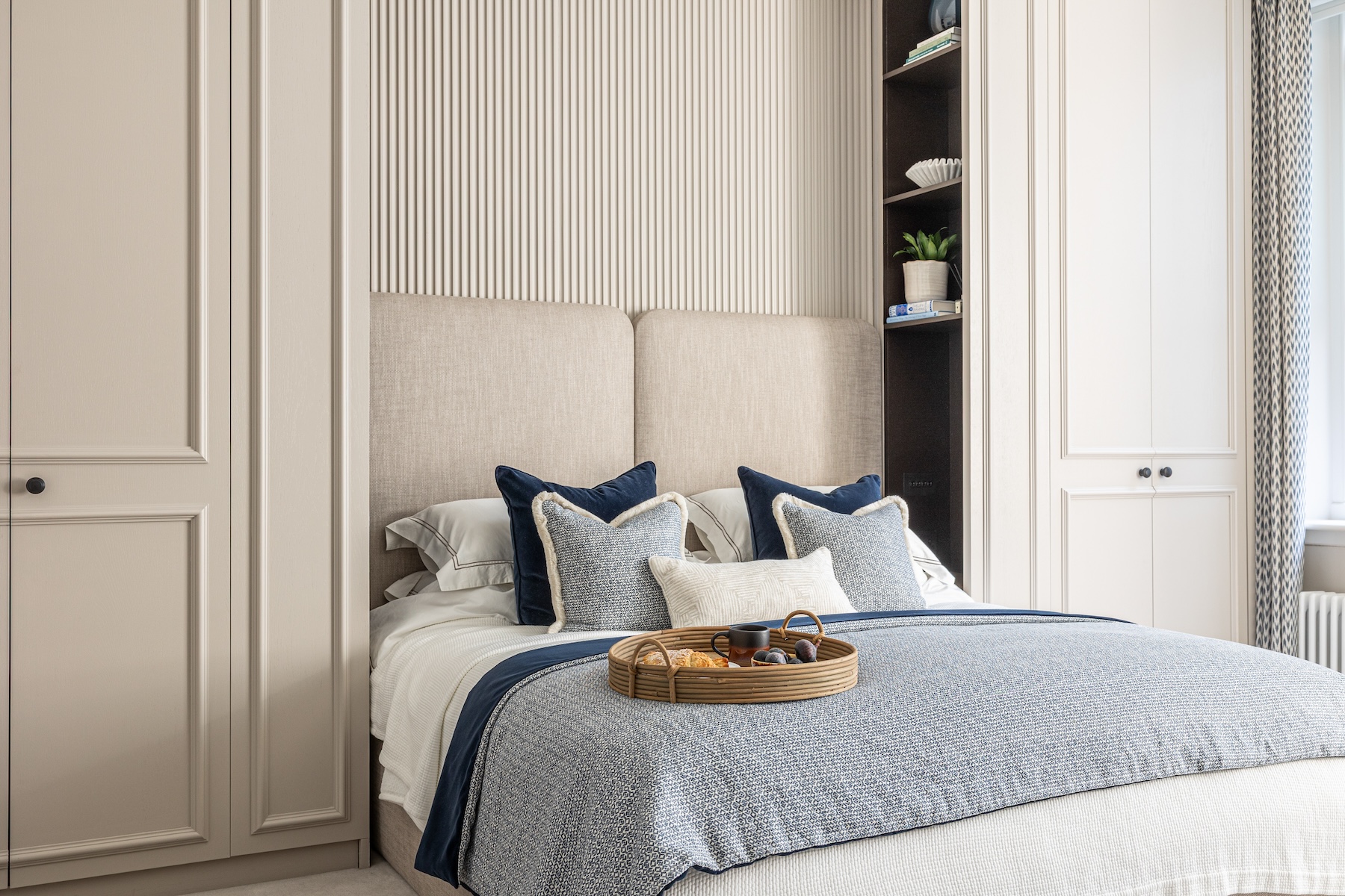 Apartment Renovation in Mayfair. Pied-a-terre interior design