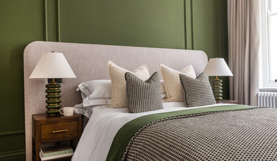 Apartment Renovation in Mayfair. Pied-a-terre interior design