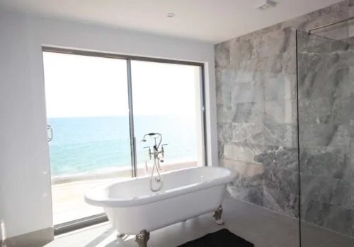 Western Esplanade Bathroom