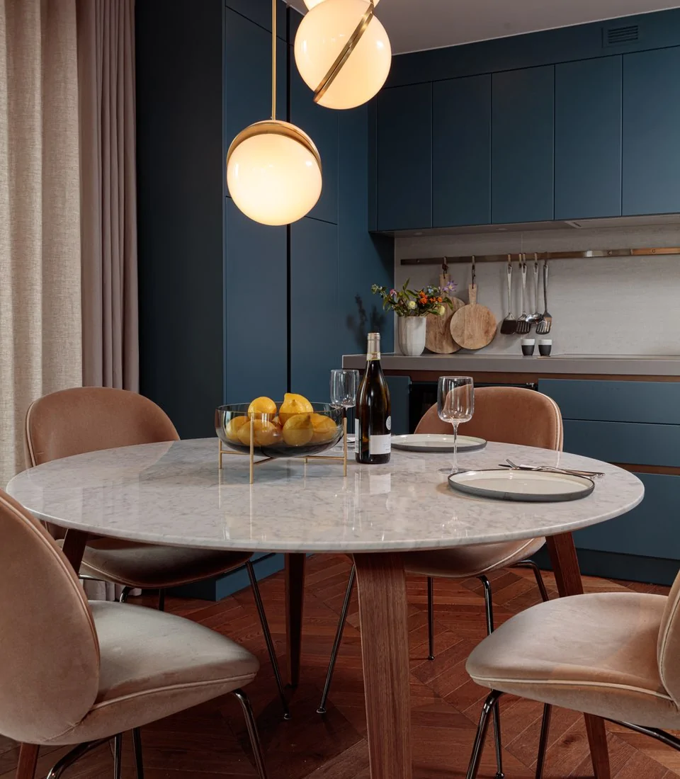 Dining area in modern kitchen