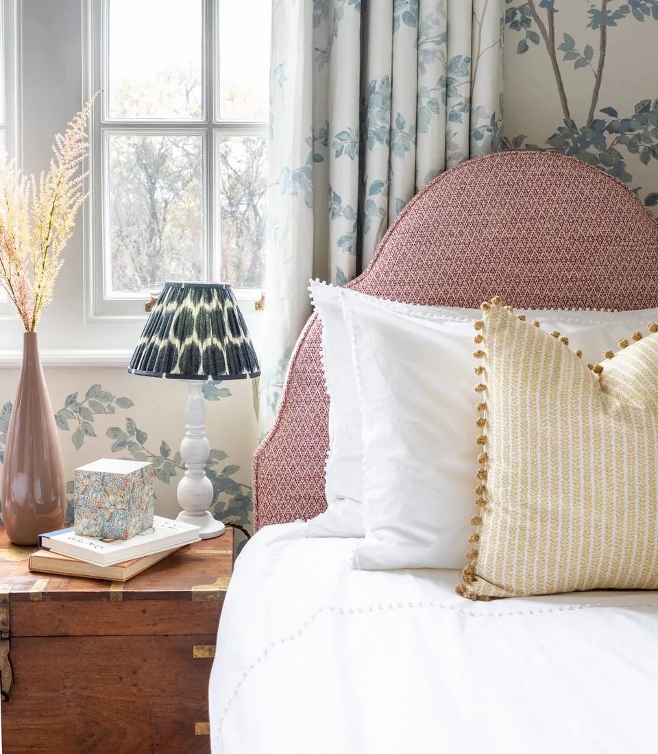 Grovelands Row Bedside Desk