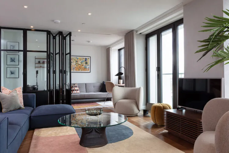London Luxury Apartment Living Room with Black and Glass Panelled Room Divider