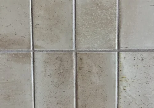 Choosing grout for bathroom interior design