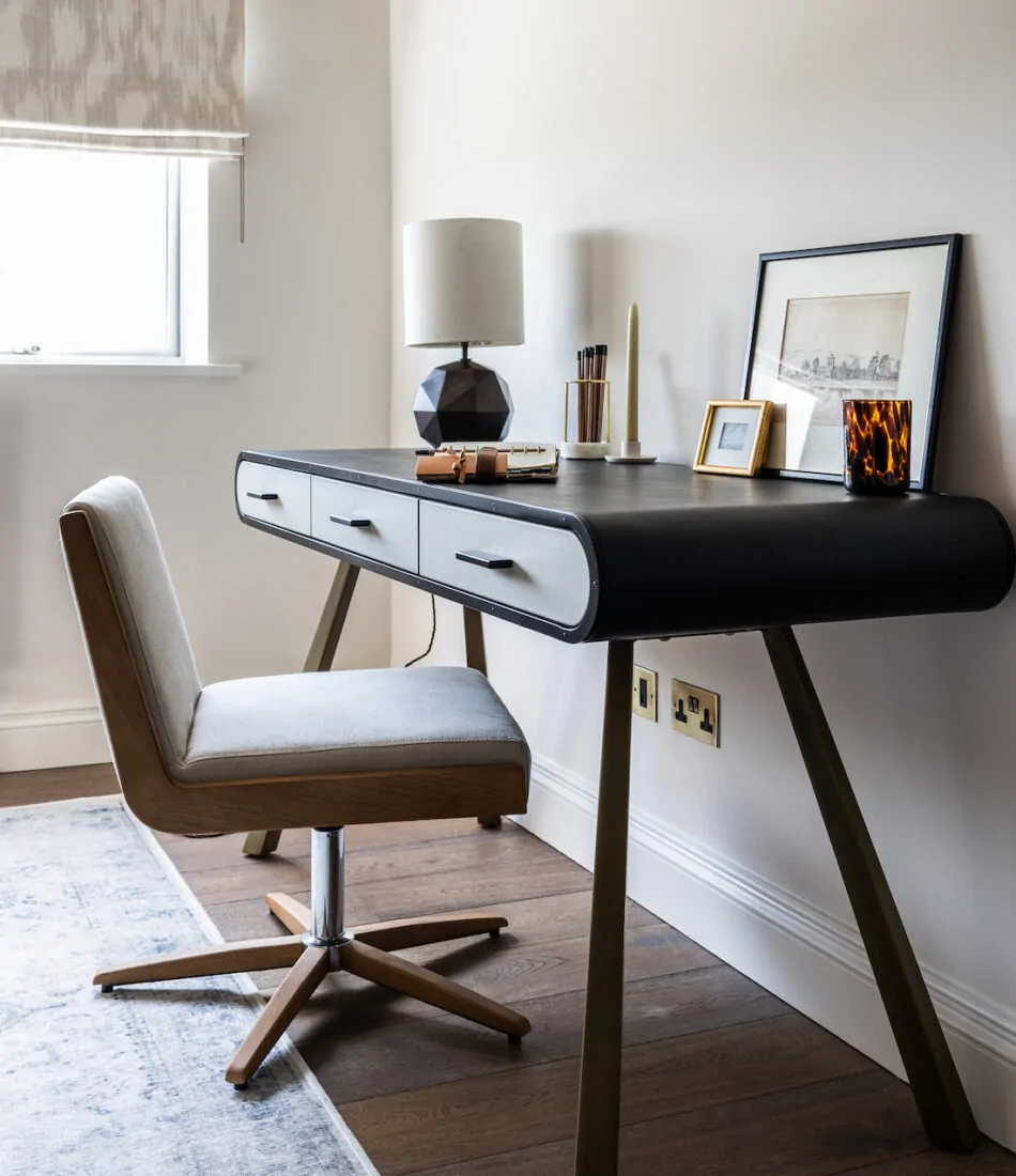 cricket paradise in Sussex hove. Dual function spaces - home office and guest bedroom design