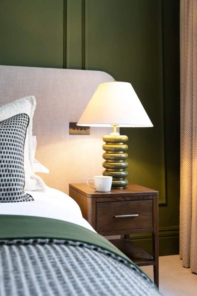 Apartment Renovation in Mayfair. Pied-a-terre interior design