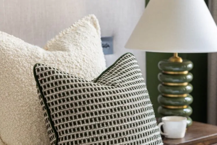 Apartment Renovation in Mayfair. Pied-a-terre interior design